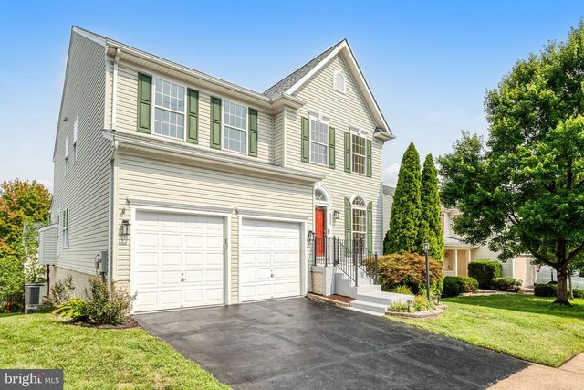 8008 TOWERING OAK WAY, Manassas, VA 20111