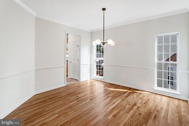 8008 TOWERING OAK WAY, Manassas, VA 20111
