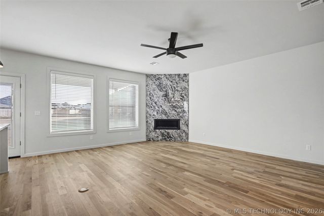 23087 E 106th Place S, Broken Arrow, OK 74014