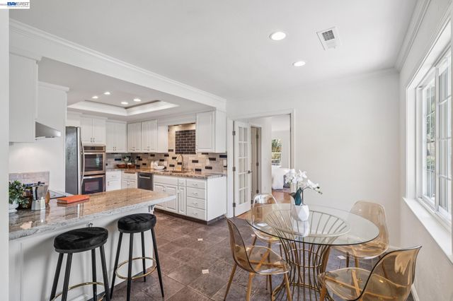 520 Abbie St, Pleasanton, CA 94566