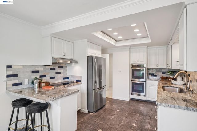 520 Abbie St, Pleasanton, CA 94566