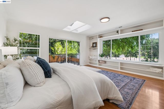 520 Abbie St, Pleasanton, CA 94566
