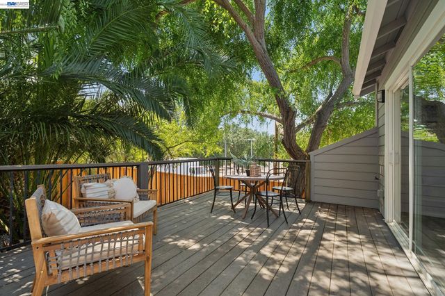 520 Abbie St, Pleasanton, CA 94566
