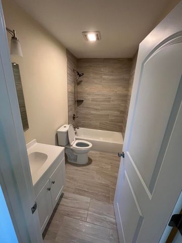 194 Devonwood Drive, Shelby Vlg, MI 49455