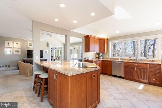 20 SOLEBURY MOUNTAIN RD, New Hope, PA 18938