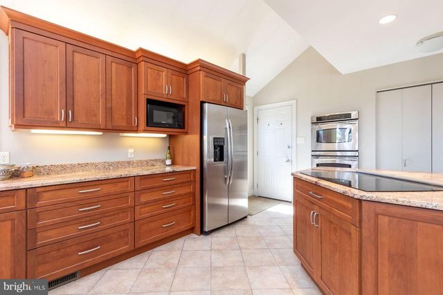 20 SOLEBURY MOUNTAIN RD, New Hope, PA 18938