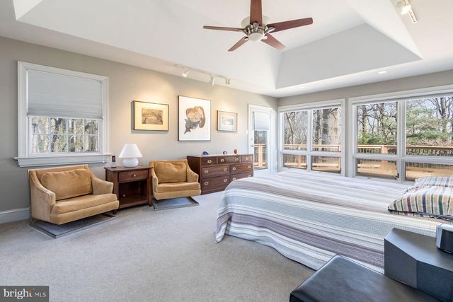 20 SOLEBURY MOUNTAIN RD, New Hope, PA 18938