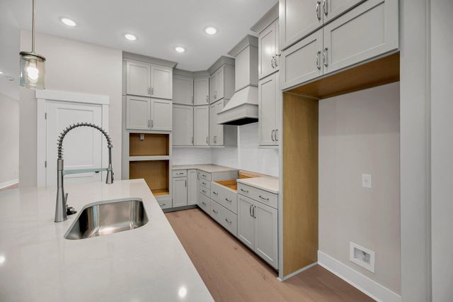 357 Glide Slope Street, Charleston, SC 29492