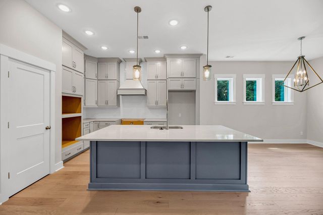 357 Glide Slope Street, Charleston, SC 29492