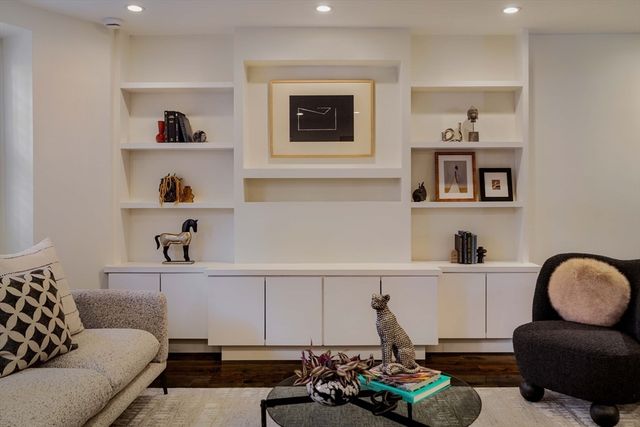 92 Waltham St 1A, Boston, MA 02118