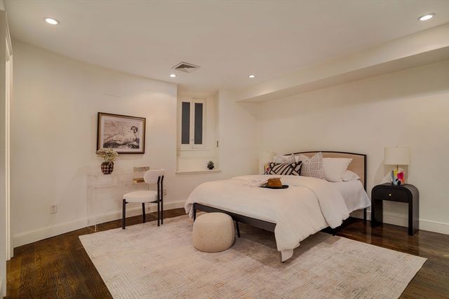 92 Waltham St 1A, Boston, MA 02118