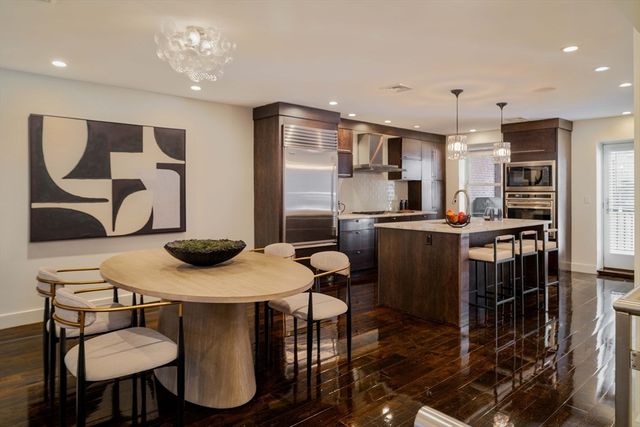 92 Waltham St 1A, Boston, MA 02118