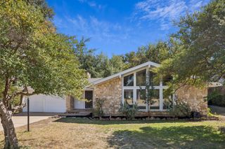 805 Raintree Road, Fort Worth, TX 76103