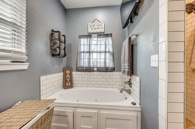 912 Bell Drive, Newcastle, OK 73065