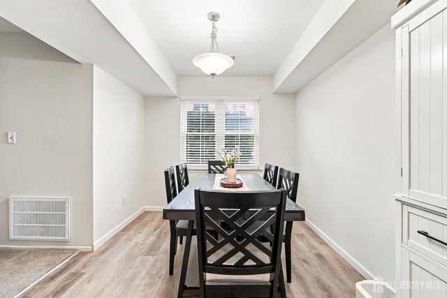 218 Sierra Court A, Woodbridge Proper, NJ 07095