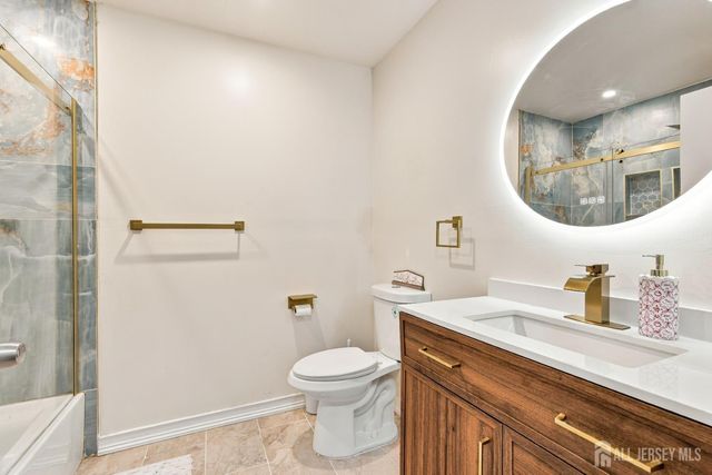 218 Sierra Court A, Woodbridge Proper, NJ 07095