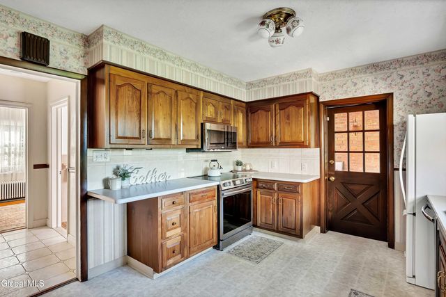 318 Ridge Road, Glenville, NY 12302