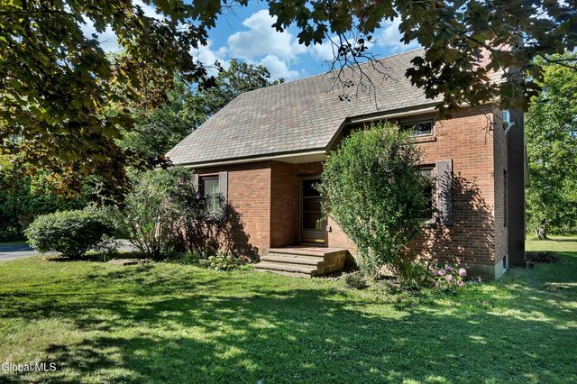 318 Ridge Road, Glenville, NY 12302