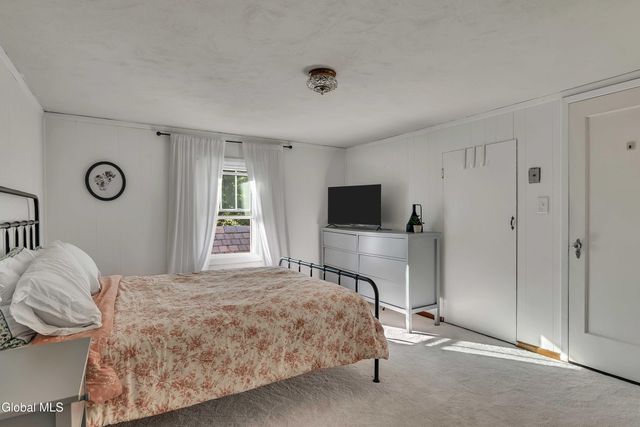 318 Ridge Road, Glenville, NY 12302