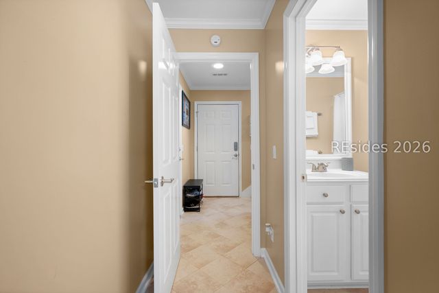 77 Victoria Square Dr, Hilton Head Island, SC 29926