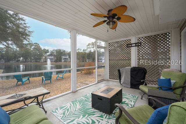 77 Victoria Square Dr, Hilton Head Island, SC 29926