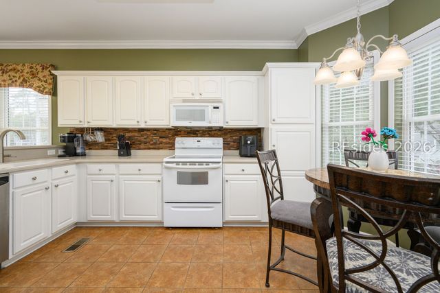 77 Victoria Square Dr, Hilton Head Island, SC 29926