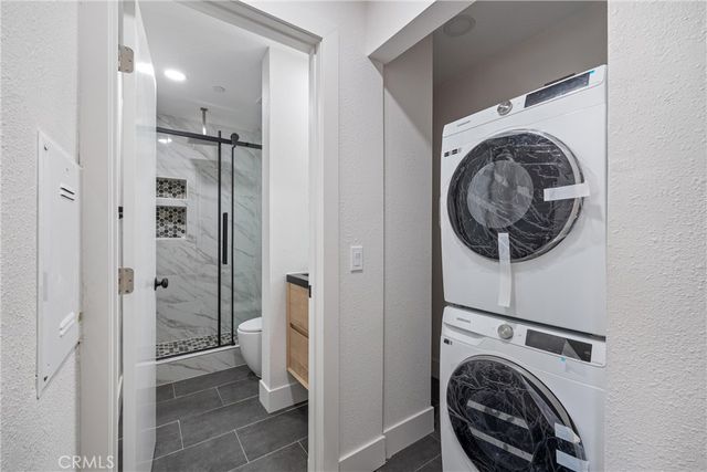 190 W 3rd, Santa Ana, CA 92701