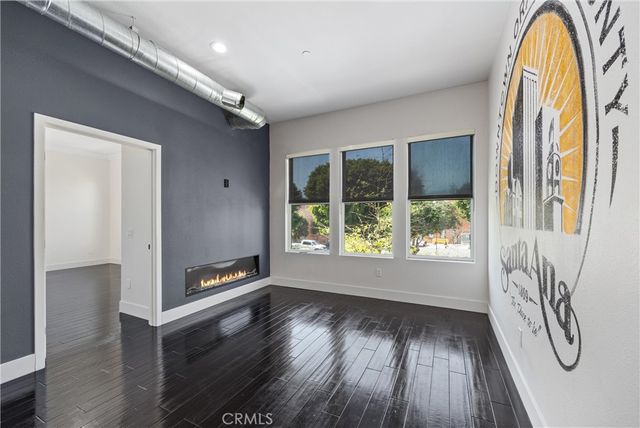 190 W 3rd, Santa Ana, CA 92701