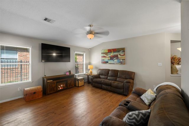10318 Lyndon Meadows Drive, Houston, TX 77095