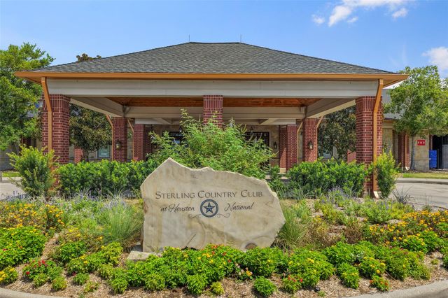 10318 Lyndon Meadows Drive, Houston, TX 77095