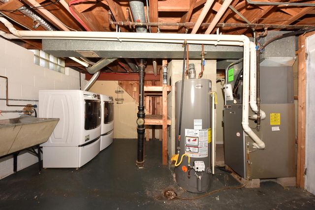 5669 S 24th STREET, Milwaukee, WI 53221