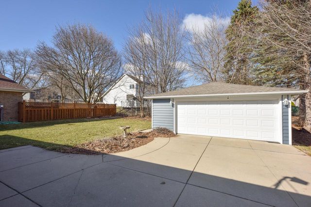 5669 S 24th STREET, Milwaukee, WI 53221