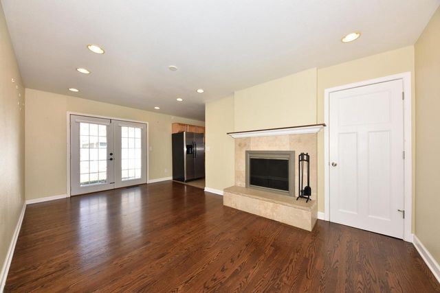 5669 S 24th STREET, Milwaukee, WI 53221