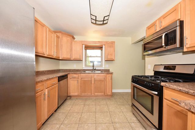 5669 S 24th STREET, Milwaukee, WI 53221