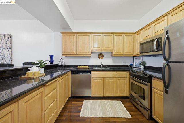 6363 Christie Ave 2701, Emeryville, CA 94608