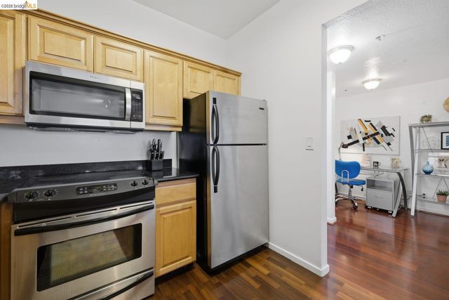 6363 Christie Ave 2701, Emeryville, CA 94608