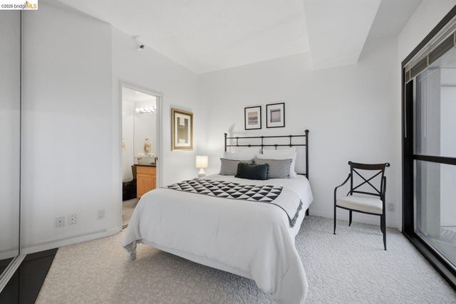 6363 Christie Ave 2701, Emeryville, CA 94608