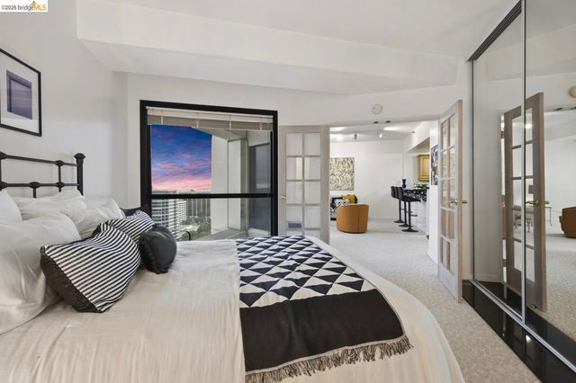 6363 Christie Ave 2701, Emeryville, CA 94608