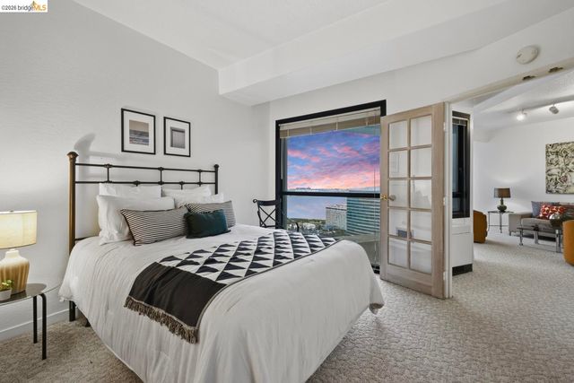6363 Christie Ave 2701, Emeryville, CA 94608