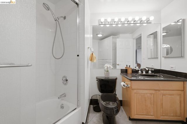 6363 Christie Ave 2701, Emeryville, CA 94608