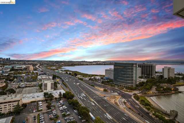 6363 Christie Ave 2701, Emeryville, CA 94608