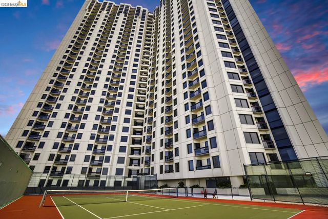 6363 Christie Ave 2701, Emeryville, CA 94608