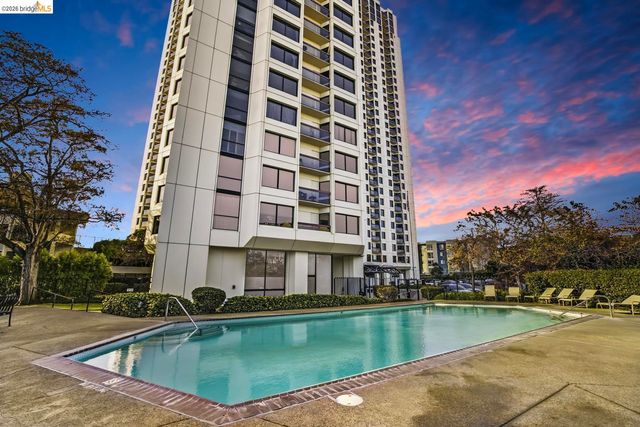 6363 Christie Ave 2701, Emeryville, CA 94608