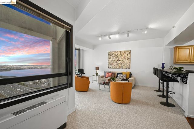 6363 Christie Ave 2701, Emeryville, CA 94608
