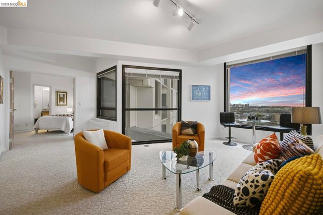 6363 Christie Ave 2701, Emeryville, CA 94608