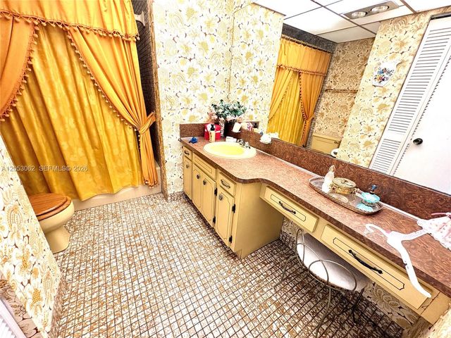 11851 NW 23rd Street, Pembroke Pines, FL 33026