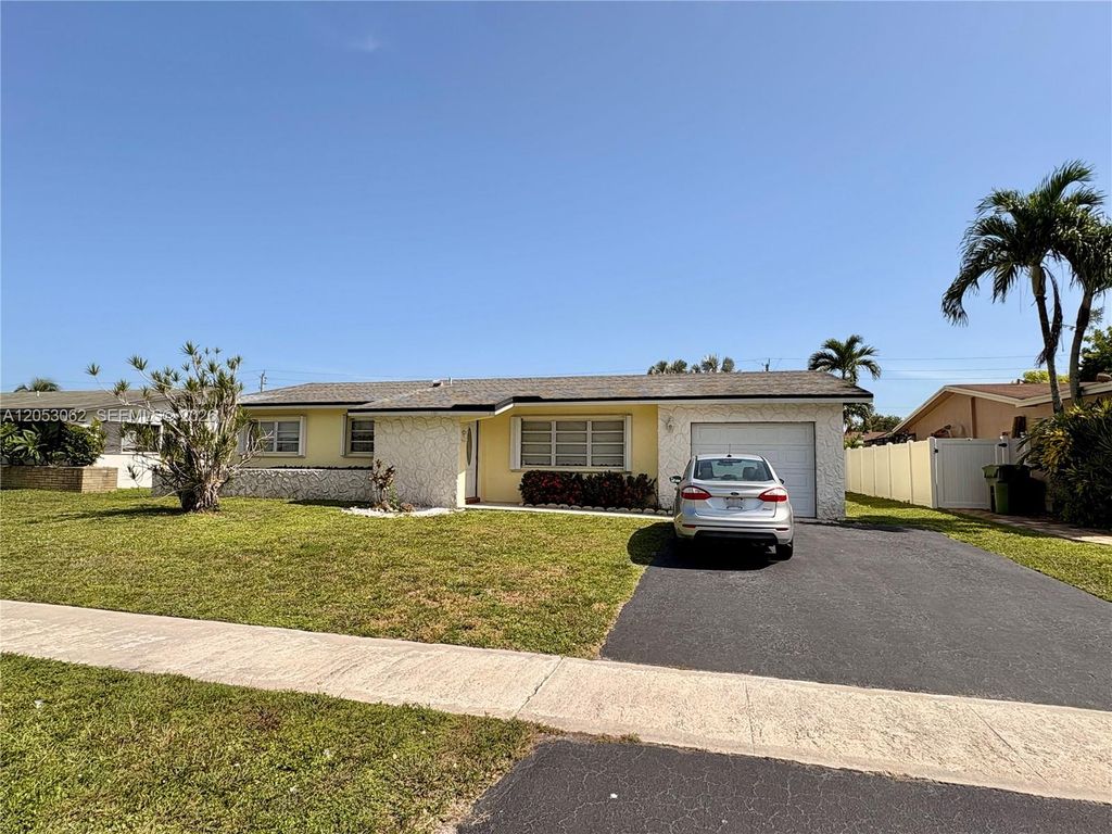 11851 NW 23rd Street, Pembroke Pines, FL 33026