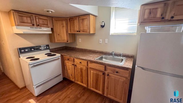 500 W Pleasant Dr Drive, Pierre, SD 57501