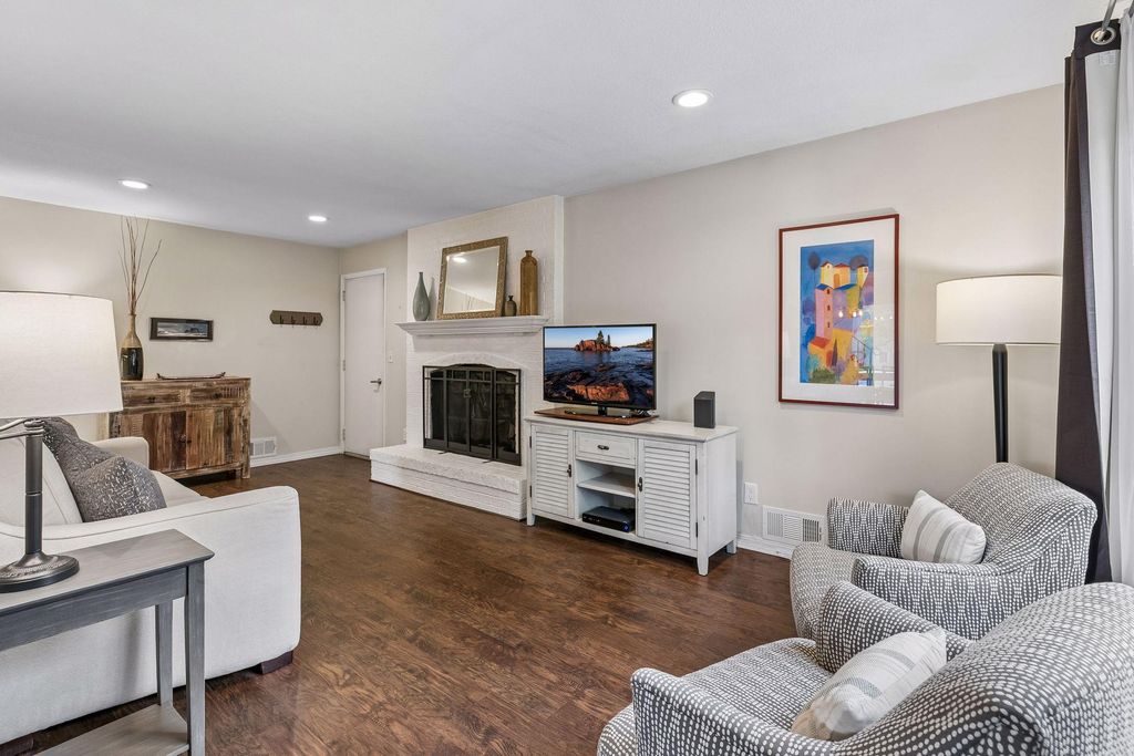 11578 Scotch Pine Court, Eden Prairie, MN 55344 — photo 4
