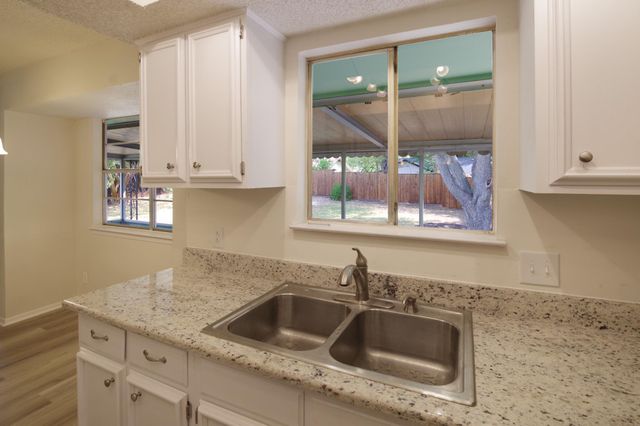 9801 Ochiltree DR, Austin, TX 78753